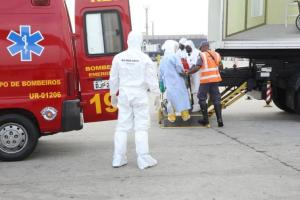 Ministério da Saúde faz simulação no aeroporto de Guarulhos para preparar equipes em um eventual caso suspeito de ebola (foto: Agência Minas)