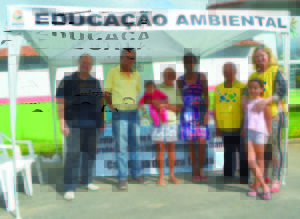 Secretário de Meio Ambiente Álvaro Tápias (centro) participou da Campanha