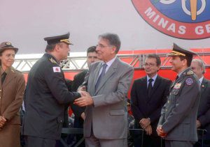 Fernando Pimentel empossou Luiz Henrique Gualberto Moreira no comando-geral dos Bombeiros