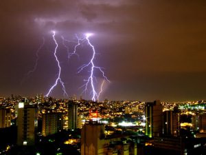Minas Gerais é um dos locais que mais registram a ocorrência de raios por ano