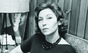Para Clarice Lispector, “saudade é um pouco como fome. Só passa quando se come a presença”