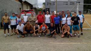 Equipe que participou do projeto, inclusive com apoio da equipe de resgate dos bombeiros