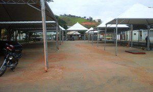 Estrutura para a 2ª Feira da Agricultura Familiar do Leste de Minas Gerais já está quase pronta