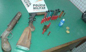 Armas e munições apreendidas pela PM
