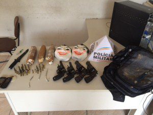 Material apreendido com o bando