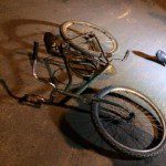 Bicicleta da vítima (foto: Edson Simões)