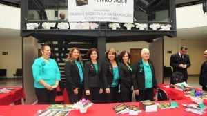 5 - Fraternidade Femninina Cruzeiro do Sul ficou responsavel pelos livros