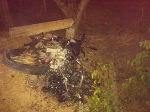 Moto foi tomada pelas chamas