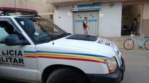 PM procura pelos autores