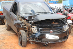 Veículo conduzido por Vitor ficou completamente destruído
