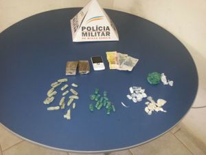 Droga apreendida pela PM na casa dos suspeitos