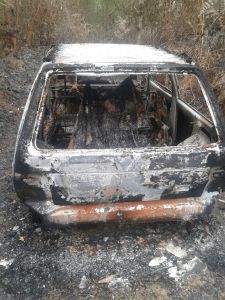 Veículo incendiado foi encontrado na zona rural de Ubaporanga