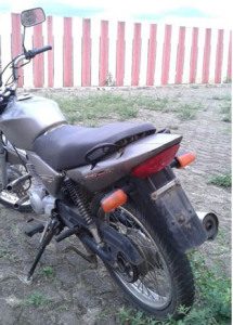 Moto foi recuperada pela PM pouco depois do assalto