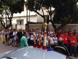 Cinco equipes participaram da gincana