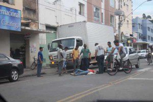 Mulher é atropelada na Rua Marechal Deodoro