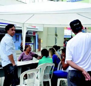 Orientação aconteceu no calçadão