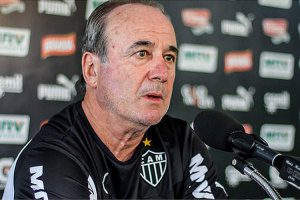 Técnico Levir Culpi conta com 'três times' de jogadores na pré-temporada na Cidade do Galo