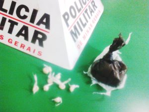 Material encontrado com o suspeito