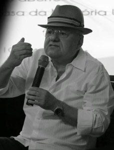 Jornalista Flávio Anselmo (foto: Divulgação)