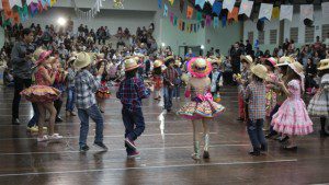 11407252_745320235578643_5276568330583436119_n