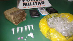 Droga apreendida durante a abordagem