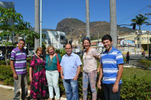 Representantes da Prefeitura fizeram o roteiro da caminhada "Primavera da Cidade das Palmeiras”