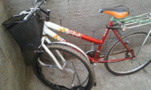 Bicicleta que era guiada pela vítima