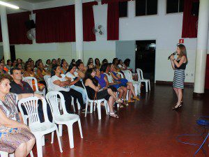 Palestra da psicóloga Christine Lima Nacife