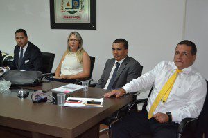 Reunião foi realizada na Câmara Municipal de Manhuaçu